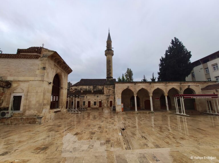 Yağ Mosque